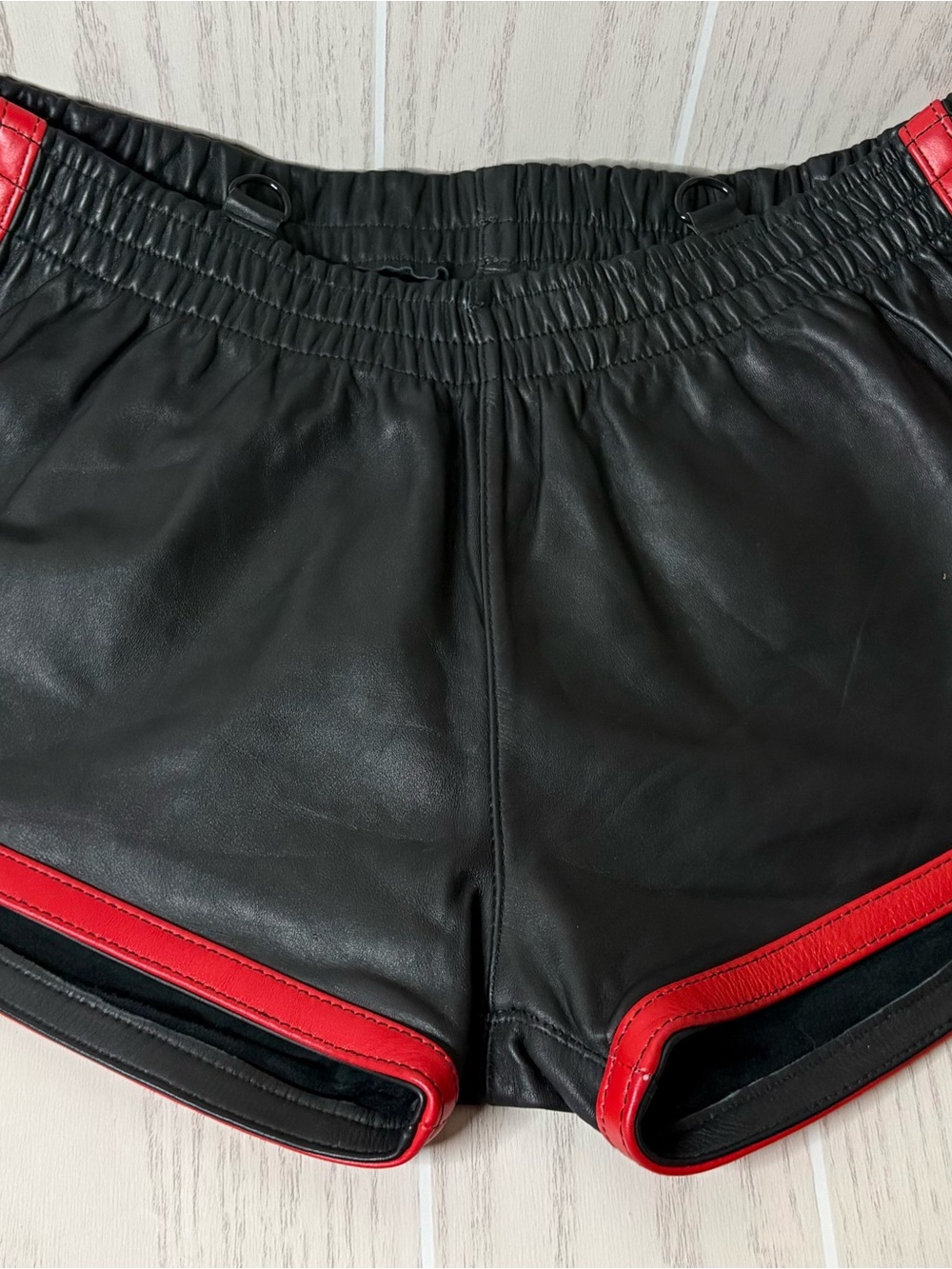 Vintage Retro L\ XL Black Leather Gym Shorts Elastic Waist